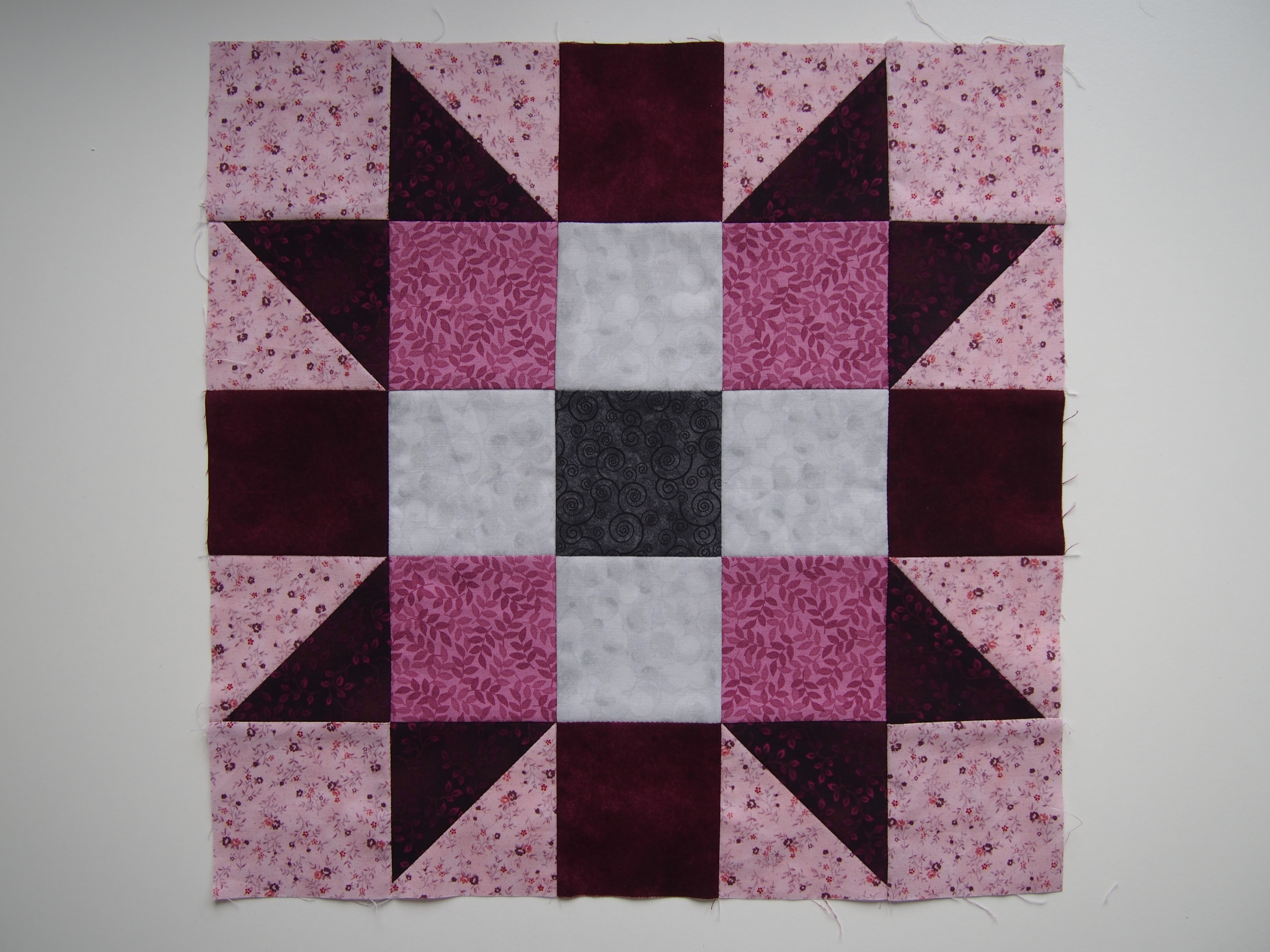 Blok č. 47 Dutchman's Puzzle