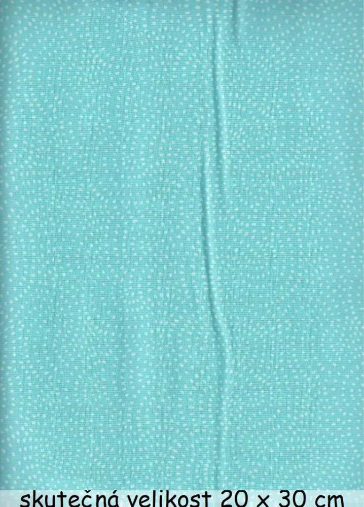 Bledě modré pecičky na světle modré