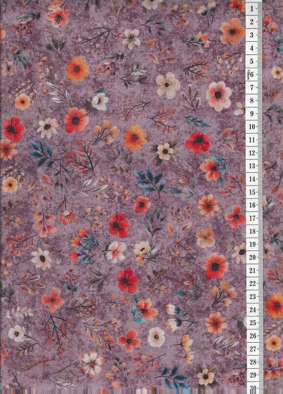 Látka na patchwork oranžové kytičky a lístečky na fialové