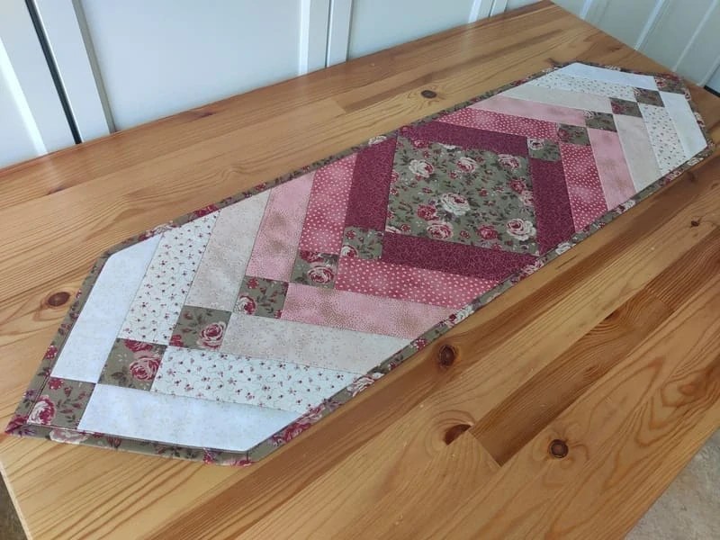 Starorůžový francouzský cop