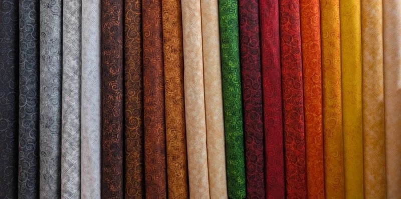 Žluté a oranžové spirály na pomerančové