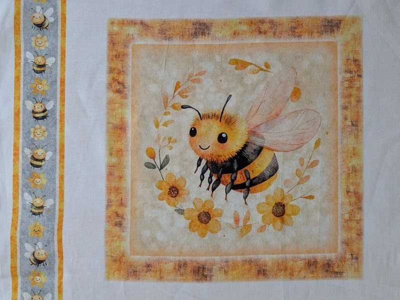 Panel na patchwork s včeličkami a úly