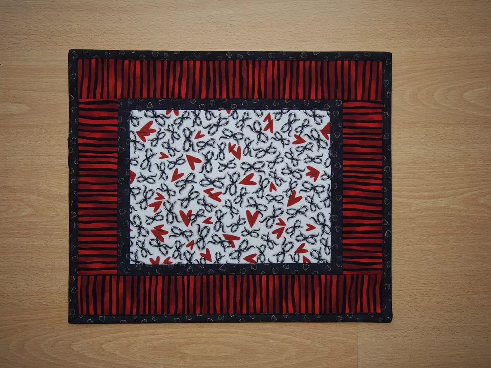 Srdíčkové prostírání souprava 2 ks