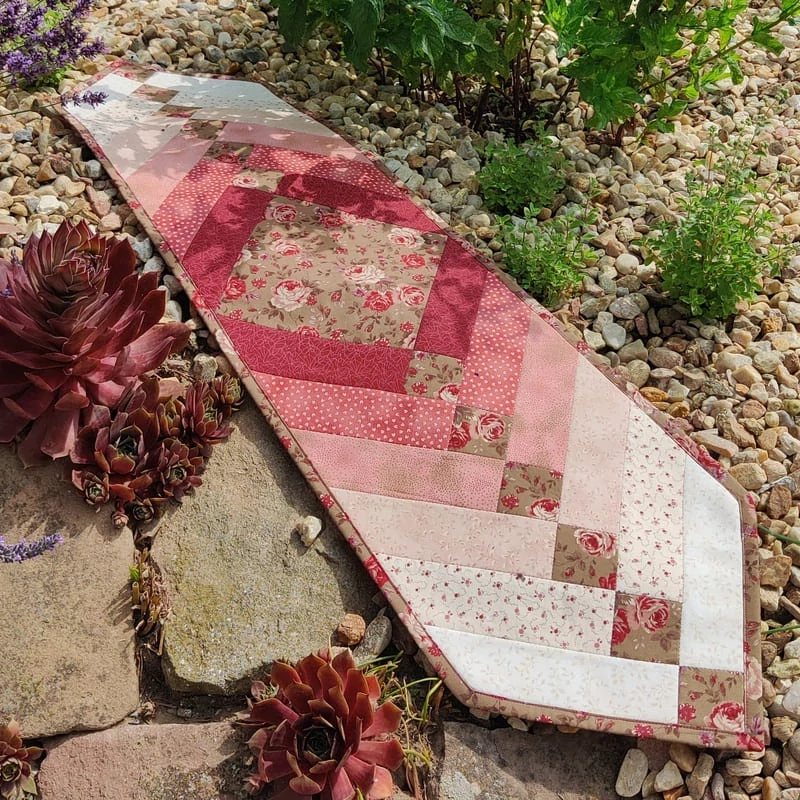 Starorůžový francouzský cop