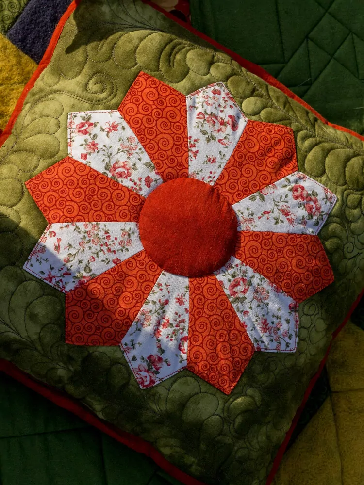 Drážďanský talíř khaki - polštář