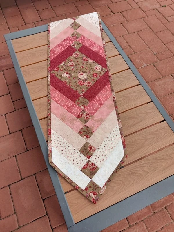 Starorůžový francouzský cop