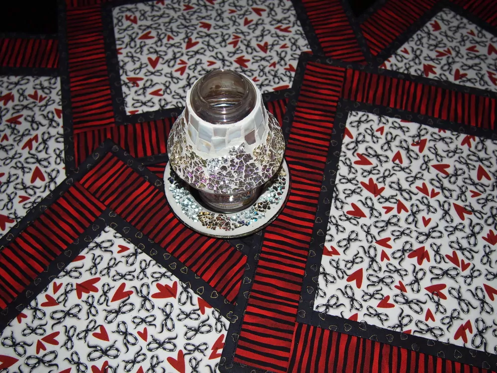 Srdíčkové prostírání souprava 2 ks