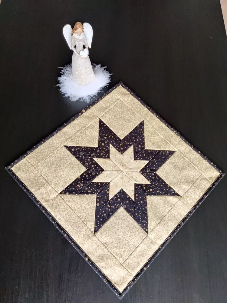 Černo zlatá betlémská hvězda