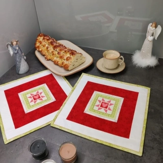 Prostírání s hvězdičkou a sněhovými vločkami