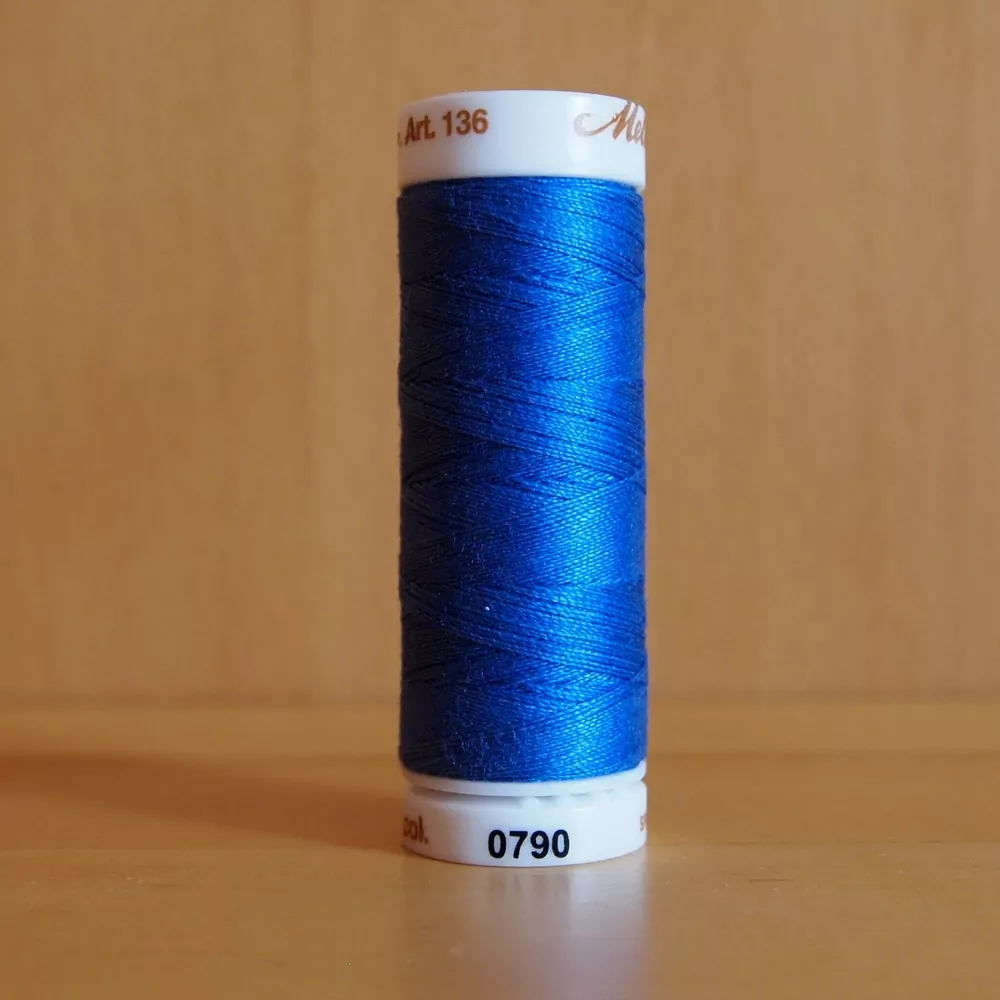 Quiltovací nit Mettler Silk-Finish Cotton 40 Q0815